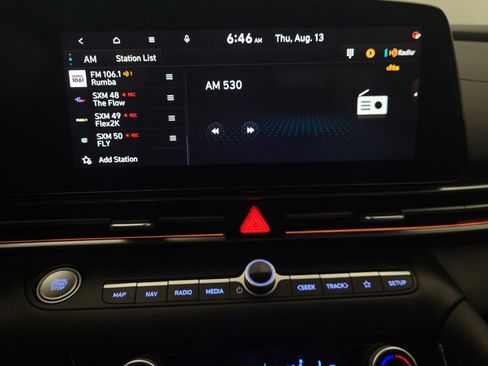 Used 2025 Hyundai Elantra SEL FWD image 25