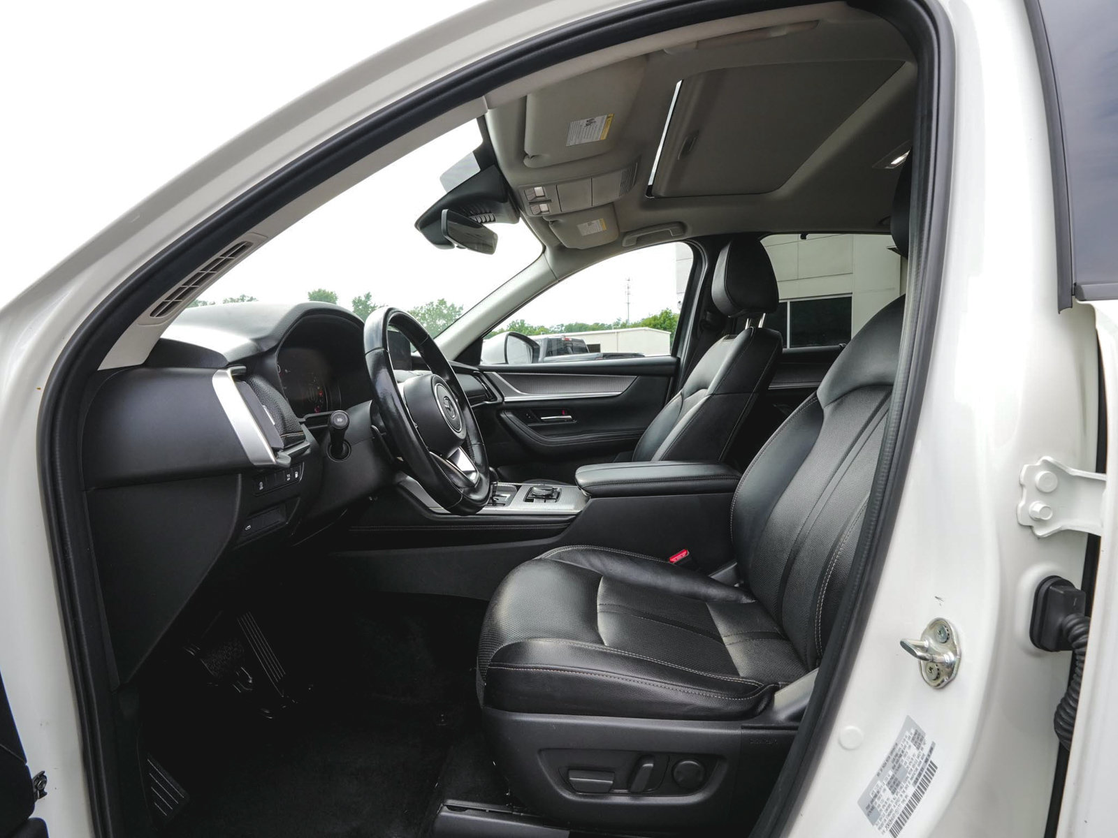 Used 2024 MAZDA CX-90 Plug-In Hybrid w/ Preferred AWD/4WD image 32