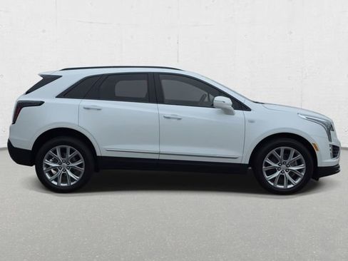 Used 2020 Cadillac XT5 Sportv w/ LPO, Floor Liner Package AWD/4WD image 4