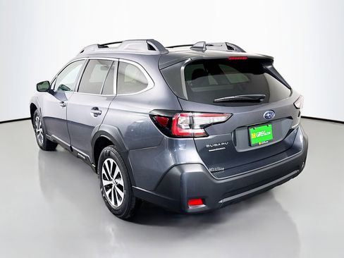 Used 2024 Subaru Outback Premium image 7