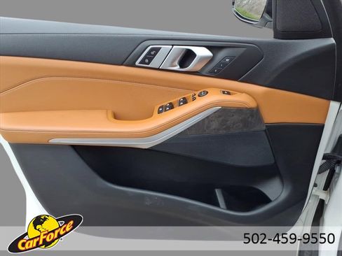 Used 2021 BMW X5 xDrive40i w/ Premium Package 2 image 16