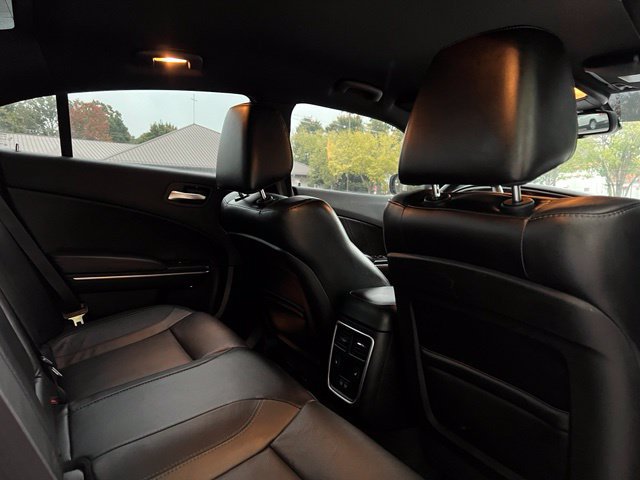 Used 2015 Dodge Charger R/T w/ Plus Group RWD image 15