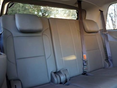 Used 2018 Chevrolet Tahoe LT image 21