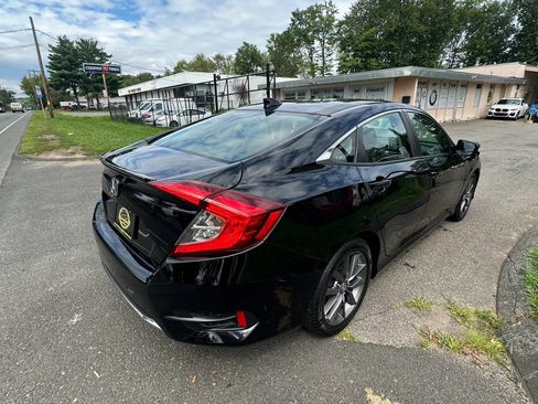 Used 2020 Honda Civic EX image 5