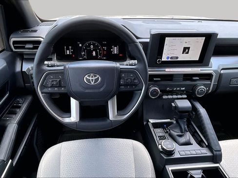 Used 2026 Toyota 4Runner SR5 AWD/4WD image 6