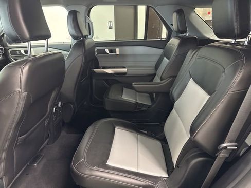Used 2023 Ford Explorer XLT w/ Equipment Group 202A image 22