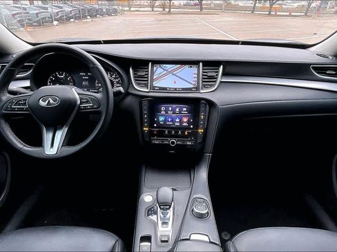 Used 2019 INFINITI QX50 Luxe w/ Navigation Package image 10