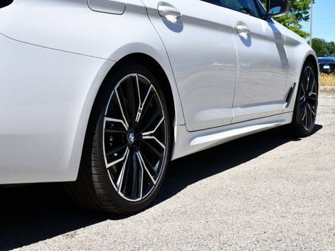 Used 2023 BMW M550i xDrive AWD/4WD image 9