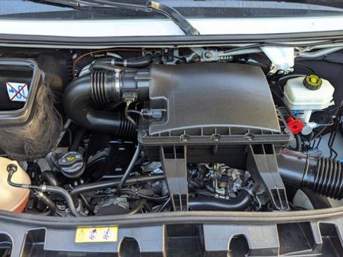 Used 2021 Mercedes-Benz Sprinter 2500 image 27