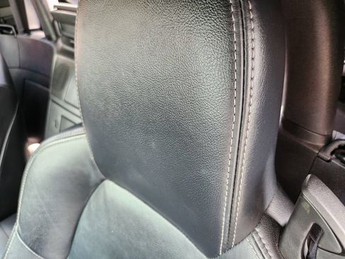 Used 2010 MAZDA MX-5 Miata Grand Touring w/ Premium Pkg RWD image 18