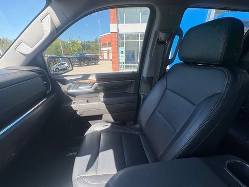 Used 2024 Chevrolet Silverado 1500 LT Trail Boss w/ Protection Package AWD/4WD image 12