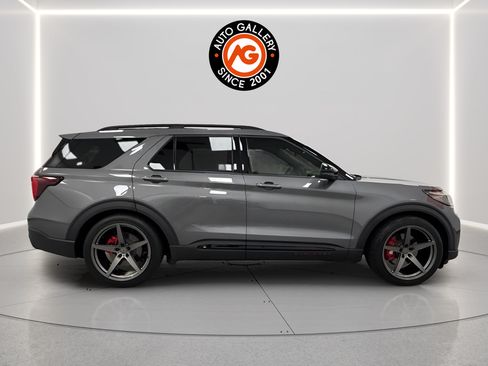Used 2026 Ford Explorer ST w/ Sun And Sound Package AWD/4WD image 8