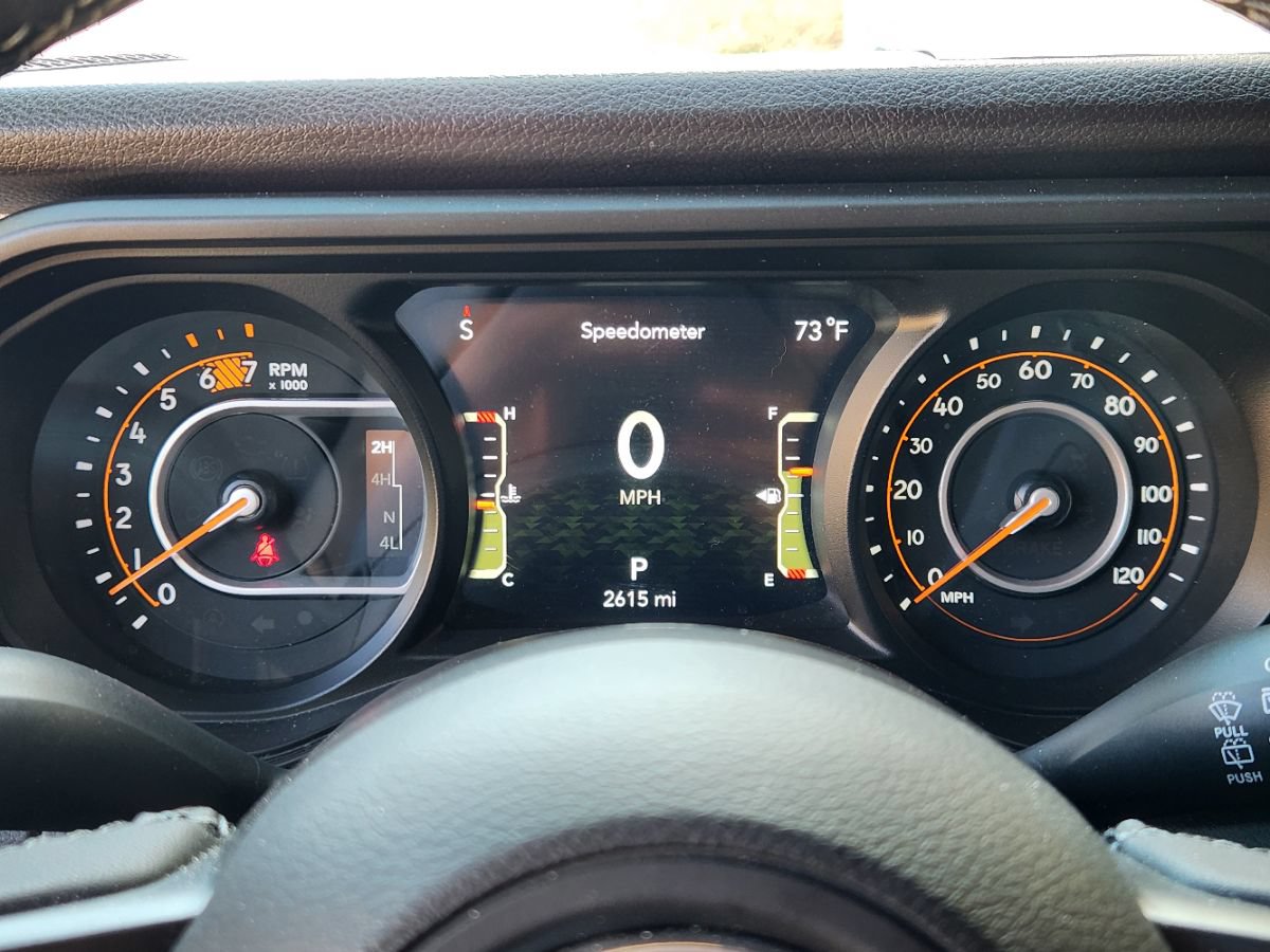 Used 2025 Jeep Wrangler Unlimited Sport AWD/4WD image 36