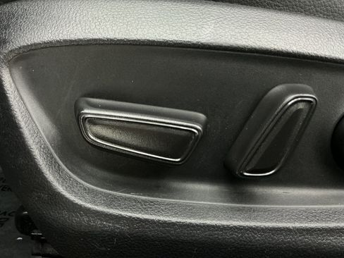 Used 2021 Toyota Camry SE FWD image 39