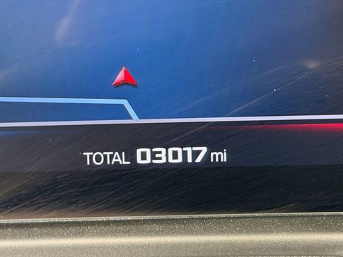 Used 2025 BMW M2 Coupe w/ Lighting Package image 27