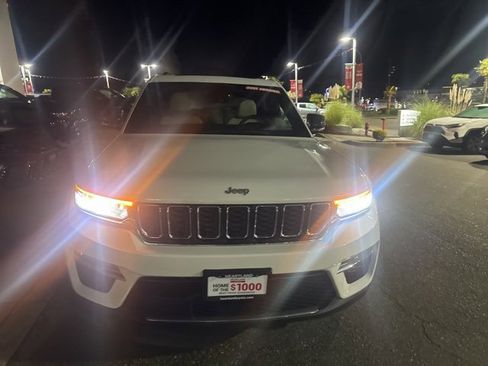 Used 2025 Jeep Grand Cherokee Limited w/ Trailer Tow Package image 3