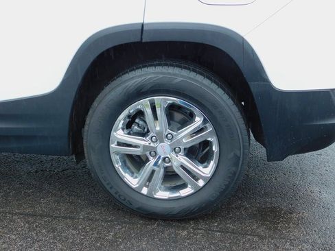 Used 2022 GMC Terrain SLE image 11