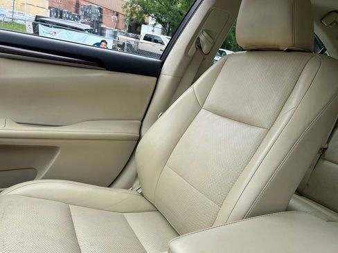 Used 2015 Lexus ES 350 w/ Luxury Package FWD image 11