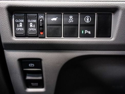 Used 2022 Honda Odyssey Touring image 21