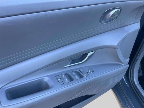 Certified 2023 Hyundai Elantra SEL image 17