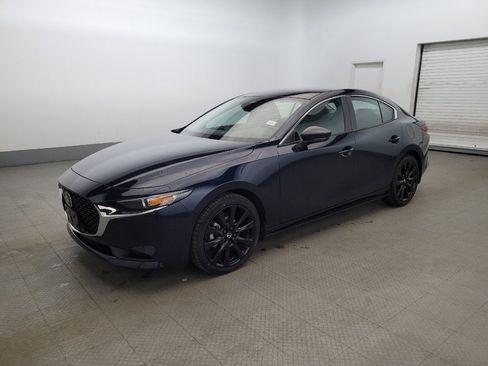 Used 2025 MAZDA MAZDA3 s image 2