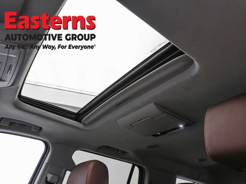 Used 2019 Chevrolet Tahoe Premier w/ Premier Plus Edition AWD/4WD image 36