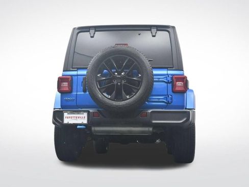 Used 2022 Jeep Wrangler Unlimited Sahara AWD/4WD image 34