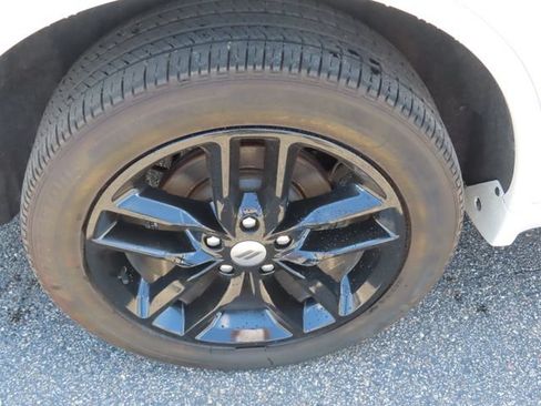 Used 2023 Dodge Durango GT AWD/4WD image 15