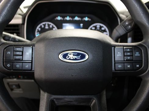 Used 2023 Ford F150 XLT image 40