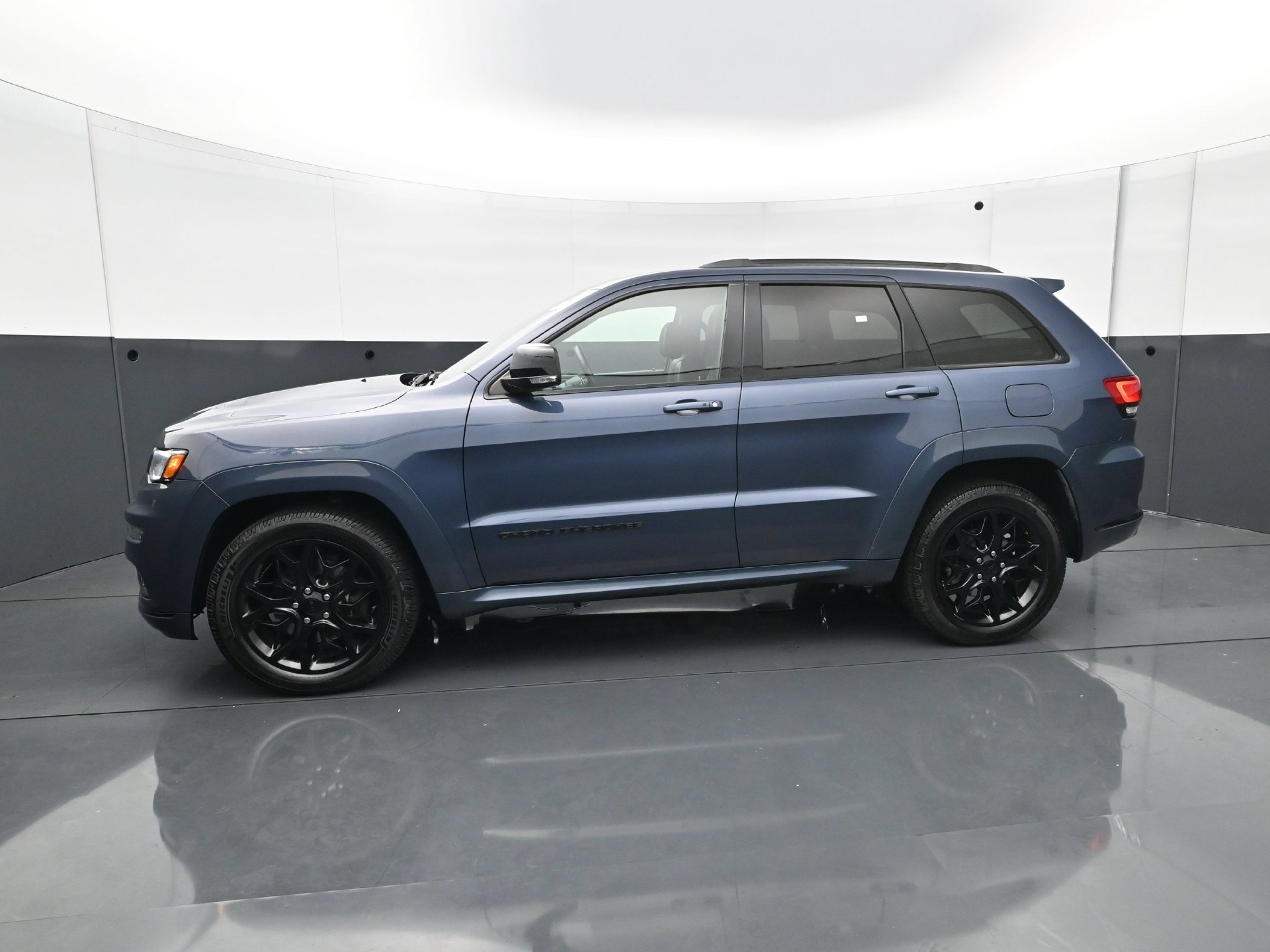 Used 2021 Jeep Grand Cherokee Limited X AWD/4WD image 3