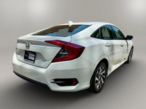 Used 2018 Honda Civic EX image 5