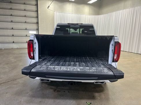 Used 2025 GMC Sierra 1500 Denali w/ Denali Reserve Package AWD/4WD image 11
