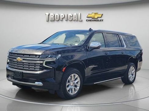 Used 2024 Chevrolet Suburban Premier AWD/4WD image 1