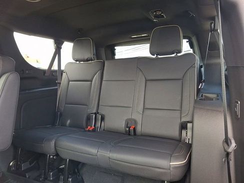 New 2026 GMC Yukon XL Elevation image 12