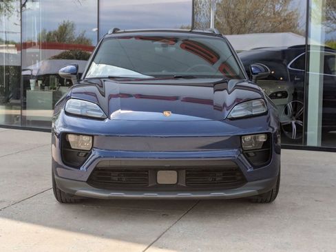 New 2025 Porsche Macan 4S Electric image 6