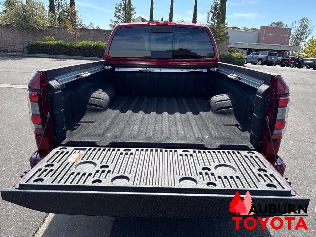 Used 2025 Nissan Frontier SV w/ SV Convenience Package AWD/4WD image 19