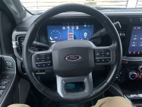 Certified 2024 Ford F250 Lariat w/ Black Appearance Package image 5