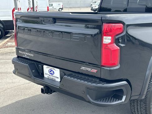 Used 2022 Chevrolet Silverado 1500 ZR2 w/ Technology Package AWD/4WD image 12