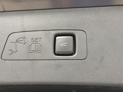 Used 2020 Lincoln Corsair AWD w/ Equipment Group 101A image 27