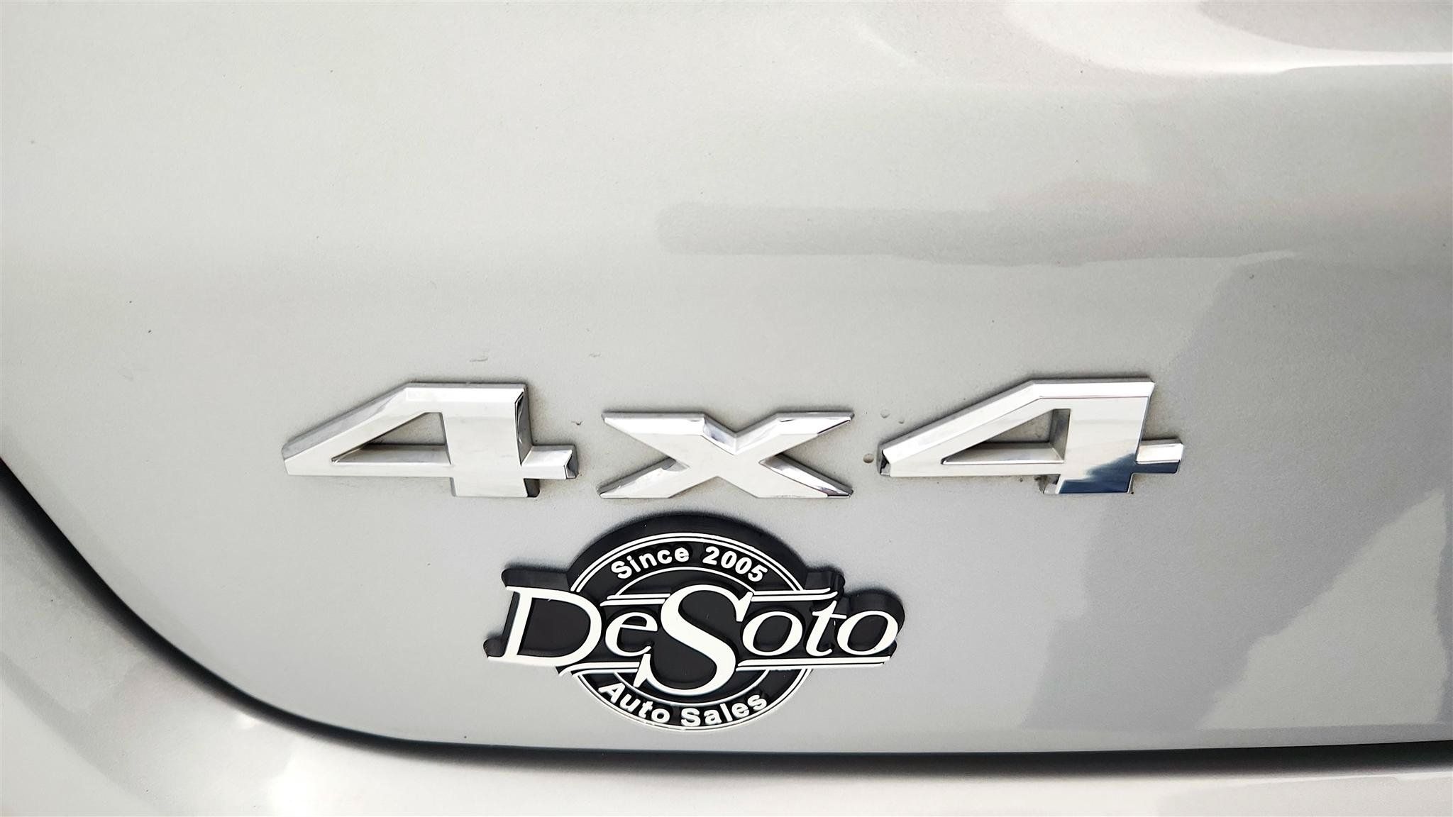 Used 2025 Jeep Compass Latitude AWD/4WD image 30