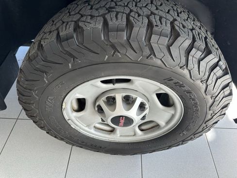 Used 2023 GMC Sierra 2500 Pro image 17