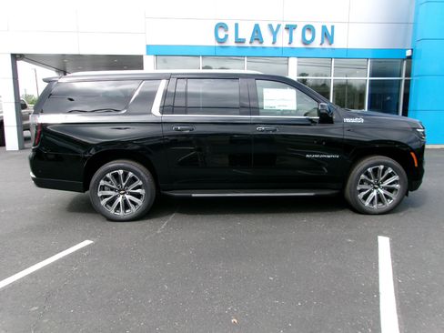 New 2026 Chevrolet Suburban High Country w/ Sun And Tow Package image 2