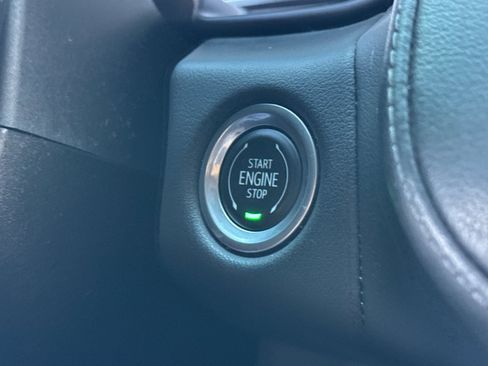 Used 2022 Chevrolet Tahoe LT w/ Luxury Package image 32