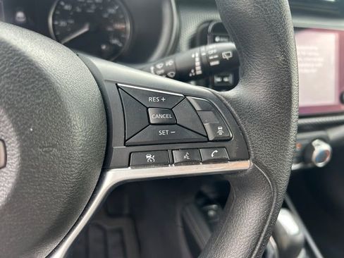 Used 2024 Nissan Kicks SV FWD image 19