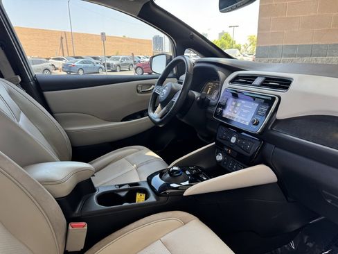 Used 2019 Nissan Leaf SL w/ SL Technology Package image 38
