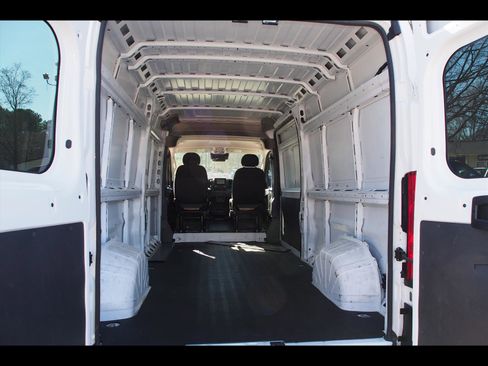 Used 2023 RAM ProMaster 2500 image 5
