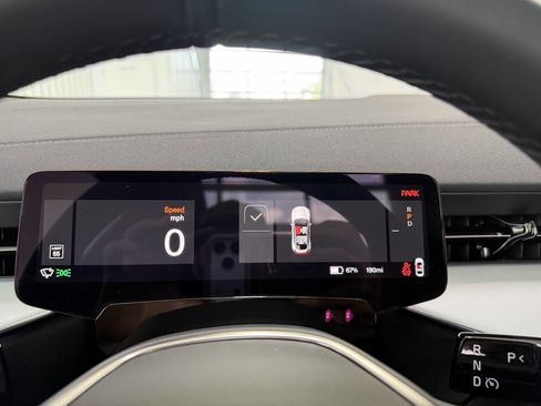 Used 2025 Polestar Polestar 3 image 18