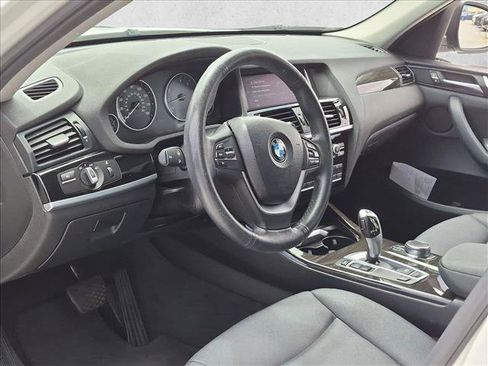 Used 2017 BMW X3 sDrive28i RWD image 9
