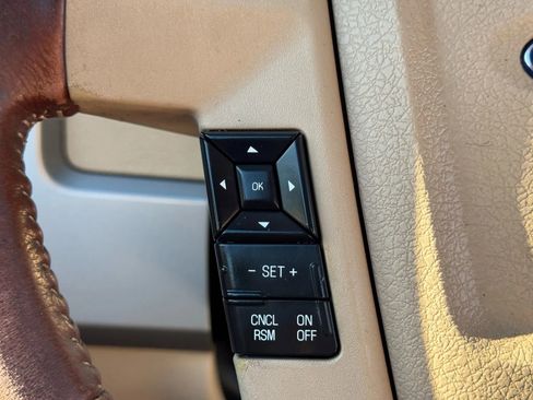 Used 2012 Ford F150 King Ranch w/ Off Road Pkg image 39