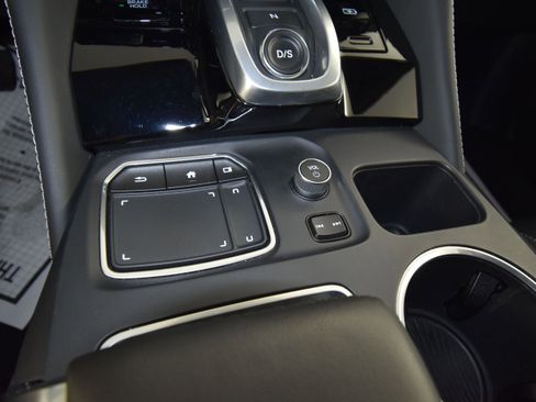 Used 2023 Acura MDX SH-AWD w/ Advance Package image 18